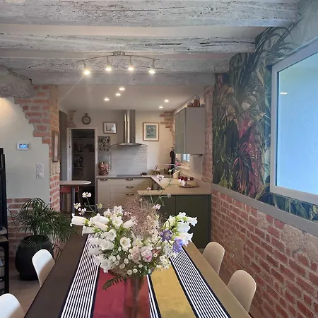 La Toscane Country Pool Sleeps 10 Villa *
