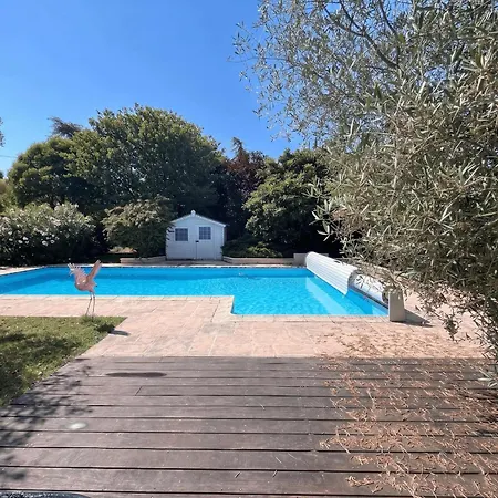 La Toscane Country Pool Sleeps 10 Villa Coufouleux